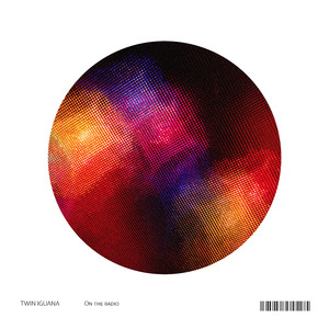 穿开档丝袜操逼逼
